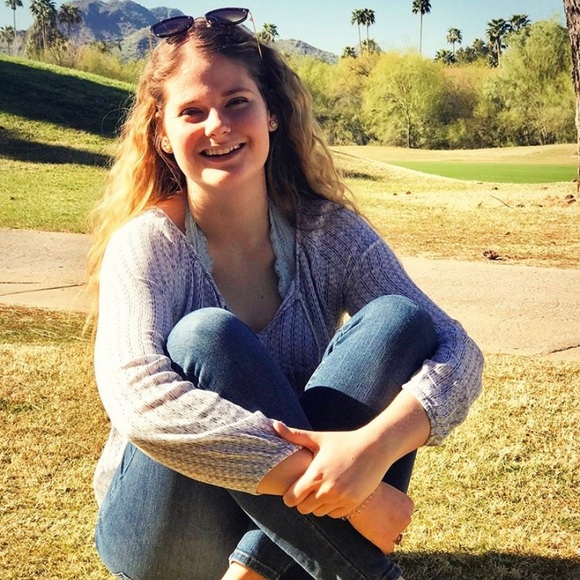 Meet your Posher, Emily - Picture 1 of 1